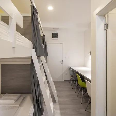 Dandelion Hostel Ζαντάρ